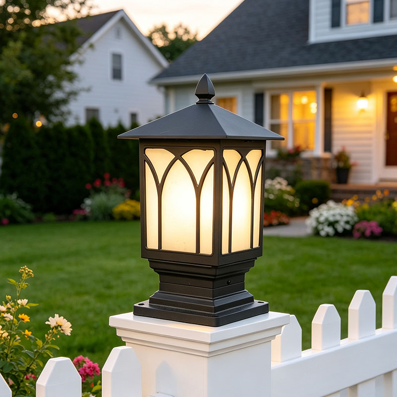 Outdoor IP65 LED Fence Lights European Style Villa Exterior Door Pillar Lights Balcony Corridors American Minimalist Column Lamp