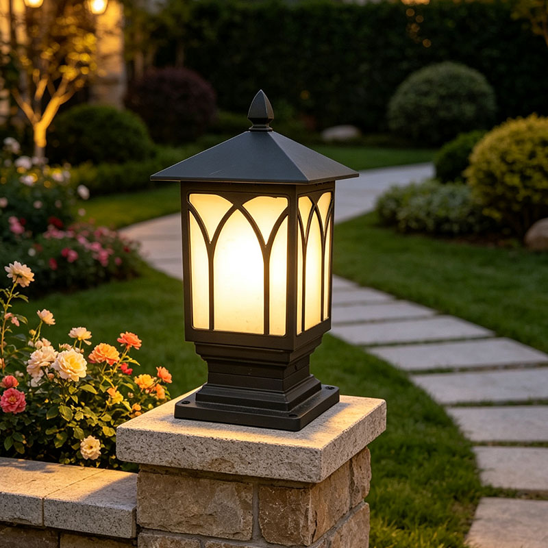 Outdoor IP65 LED Fence Lights European Style Villa Exterior Door Pillar Lights Balcony Corridors American Minimalist Column Lamp