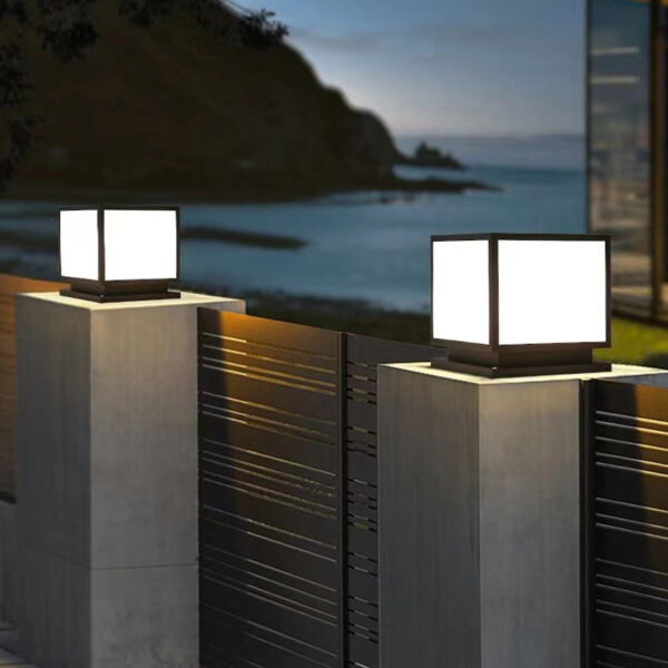 3 Garden House Fancy Main Gate Pillar Light